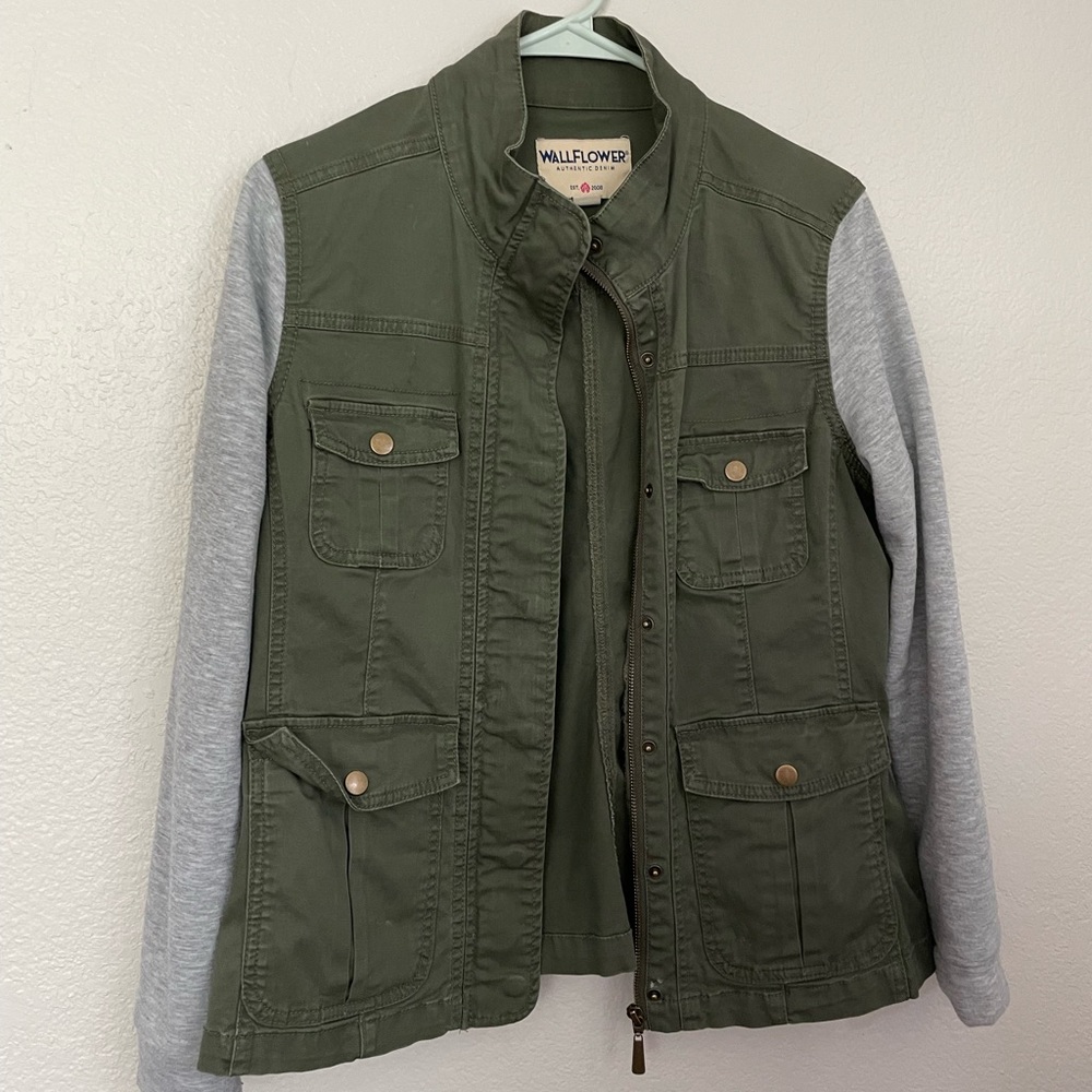 Wallflower Zipper Jacket